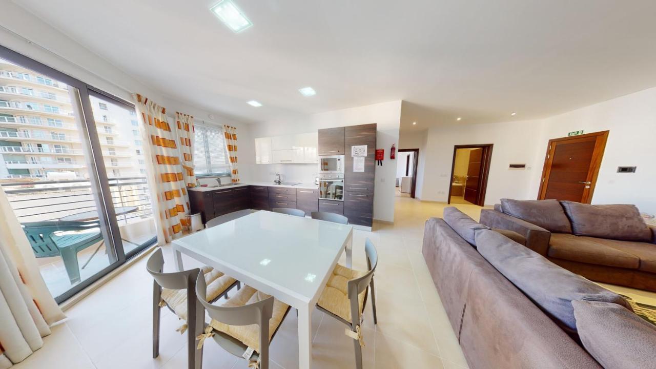 Spacious 2 Bedroom Apartment In 슬리에마 외부 사진
